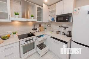 Студия квартира, посуточно, 38м2, 11/12 этаж
