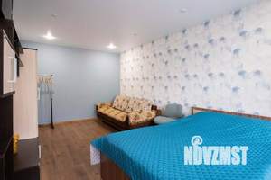 1-к квартира, посуточно, 37м2, 1/1 этаж