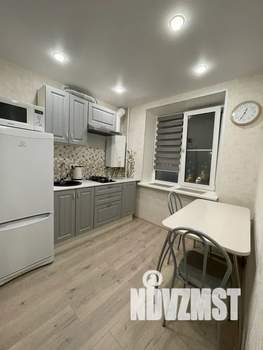 1-к квартира, посуточно, 39м2, 3/5 этаж