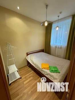 2-к квартира, посуточно, 45м2, 1/5 этаж