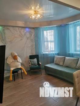 Студия квартира, посуточно, 40м2, 1/4 этаж