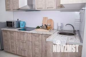 1-к квартира, посуточно, 44м2, 1/5 этаж