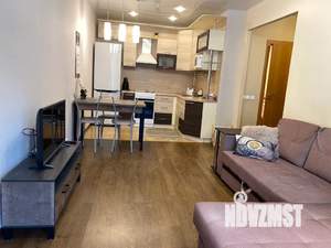 Студия квартира, посуточно, 35м2, 1/3 этаж