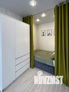 Студия квартира, посуточно, 35м2, 1/5 этаж