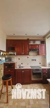 Студия квартира, посуточно, 48м2, 4/4 этаж