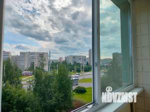 1-к квартира, посуточно, 37м2, 4/10 этаж