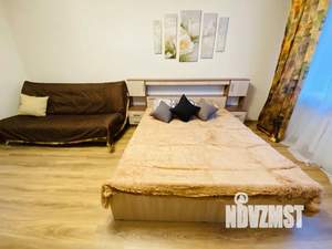 1-к квартира, посуточно, 42м2, 1/5 этаж