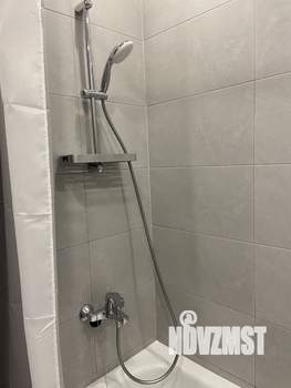 Студия квартира, посуточно, 35м2, 1/9 этаж