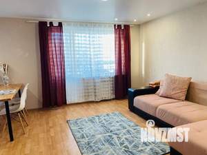 Студия квартира, посуточно, 40м2, 3/5 этаж