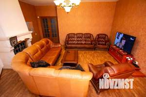 4-к квартира, посуточно, 130м2, 2/3 этаж