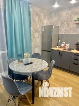 Студия квартира, посуточно, 43м2, 4/4 этаж