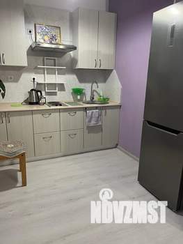 Студия квартира, посуточно, 27м2, 1/9 этаж