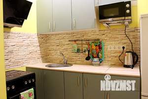 1-к квартира, посуточно, 37м2, 8/10 этаж