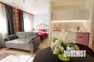 Студия квартира, посуточно, 32м2, 1/5 этаж