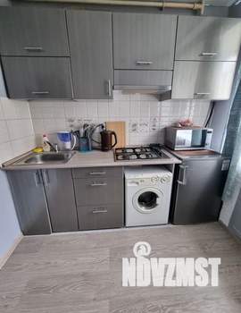 2-к квартира, посуточно, 41м2, 2/5 этаж