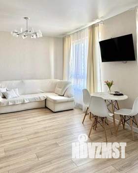 1-к квартира, посуточно, 40м2, 1/1 этаж