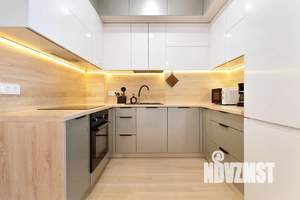 2-к квартира, посуточно, 45м2, 17/25 этаж