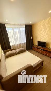 1-к квартира, посуточно, 33м2, 4/5 этаж