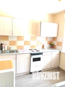 1-к квартира, посуточно, 39м2, 1/10 этаж