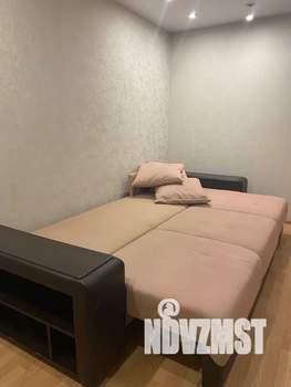 Студия квартира, посуточно, 40м2, 3/5 этаж