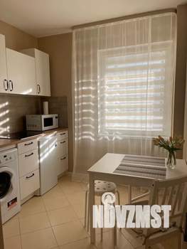 1-к квартира, посуточно, 40м2, 2/15 этаж