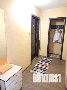 1-к квартира, посуточно, 39м2, 1/10 этаж