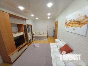 1-к квартира, посуточно, 35м2, 4/9 этаж