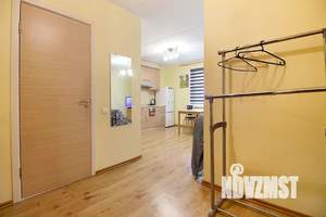 Студия квартира, посуточно, 36м2, 1/5 этаж