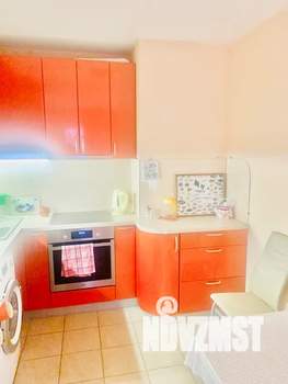 1-к квартира, посуточно, 42м2, 9/18 этаж