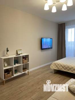 1-к квартира, посуточно, 37м2, 7/10 этаж