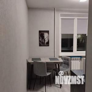 1-к квартира, посуточно, 37м2, 3/9 этаж