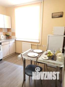 1-к квартира, посуточно, 39м2, 1/10 этаж