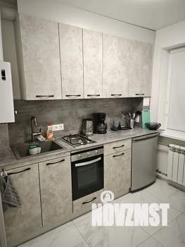 2-к квартира, посуточно, 42м2, 3/5 этаж