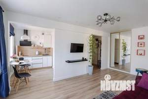 3-к квартира, посуточно, 52м2, 1/1 этаж