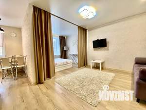 Студия квартира, посуточно, 32м2, 2/5 этаж