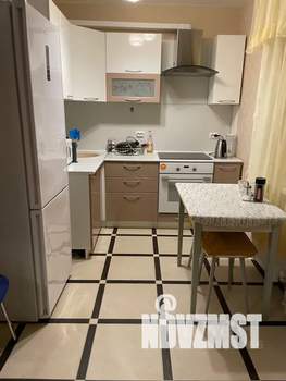 Студия квартира, посуточно, 36м2, 4/5 этаж