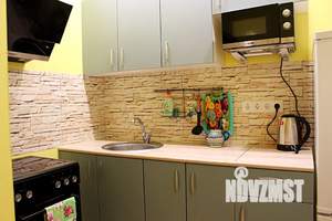 1-к квартира, посуточно, 37м2, 8/10 этаж