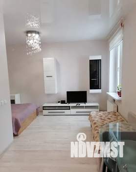 Студия квартира, посуточно, 33м2, 1/9 этаж