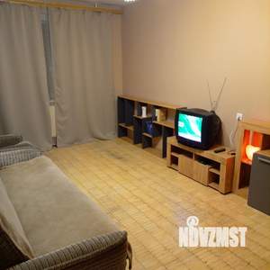 1-к квартира, посуточно, 38м2, 8/9 этаж