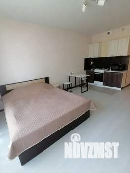 Студия квартира, посуточно, 33м2, 1/3 этаж