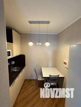 2-к квартира, посуточно, 40м2, 6/18 этаж