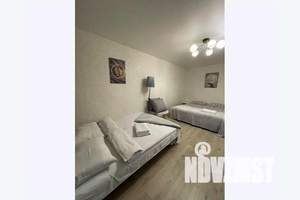 1-к квартира, посуточно, 38м2, 3/5 этаж