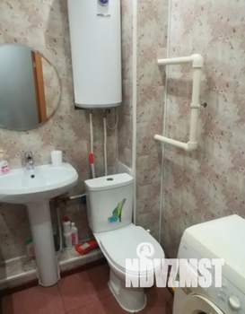 Студия квартира, посуточно, 38м2, 1/9 этаж