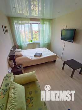 1-к квартира, посуточно, 30м2, 5/5 этаж