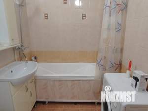 Студия квартира, посуточно, 37м2, 2/10 этаж