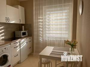 1-к квартира, посуточно, 40м2, 2/15 этаж