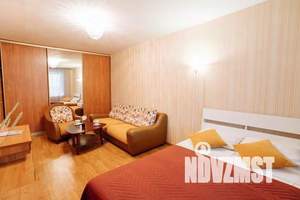 1-к квартира, посуточно, 40м2, 2/9 этаж