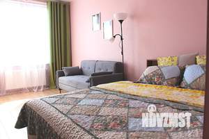 1-к квартира, посуточно, 37м2, 8/10 этаж