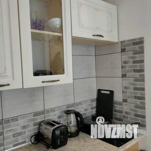 2-к квартира, посуточно, 41м2, 1/5 этаж