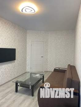 1-к квартира, посуточно, 42м2, 3/22 этаж